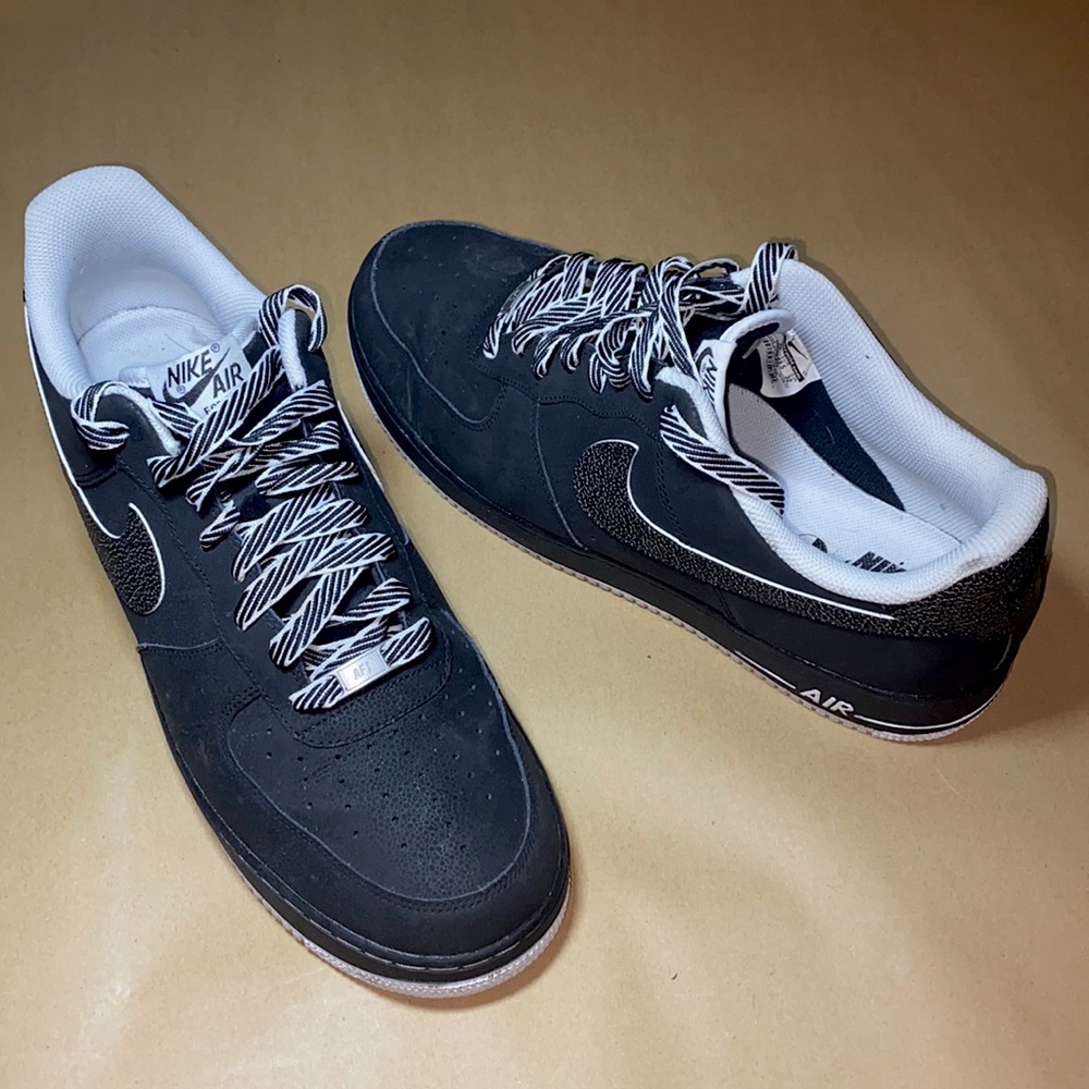 Black and White Air Force 1s